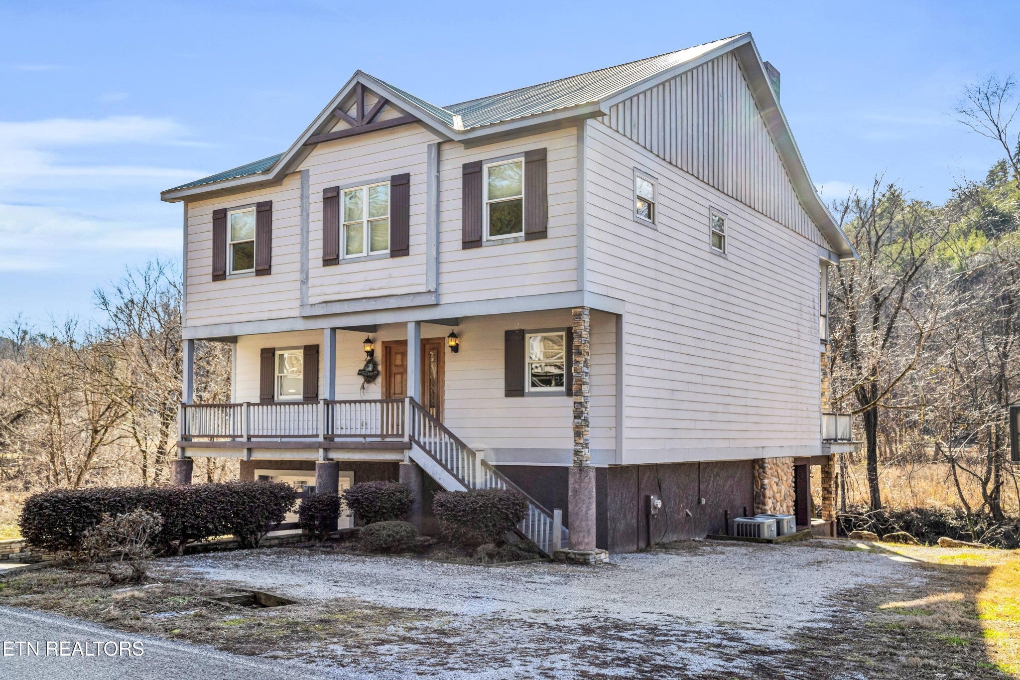 128 Rafter Rd — photo