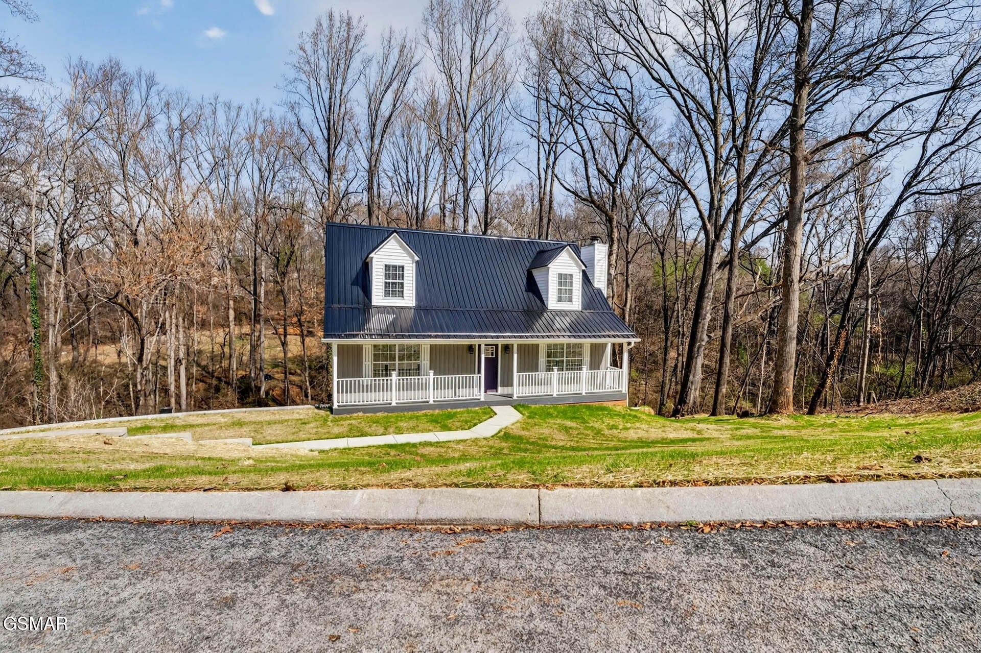 1050 Briar Court — photo