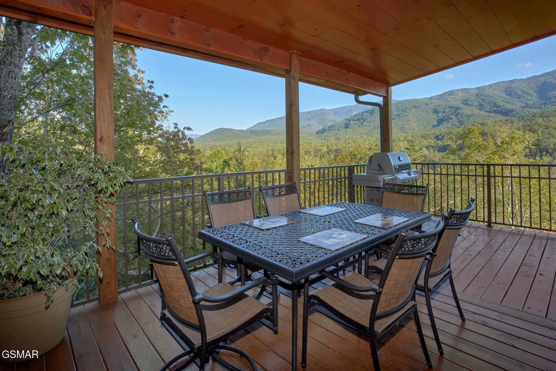 Home in Gatlinburg, TN 37738 — photo 3