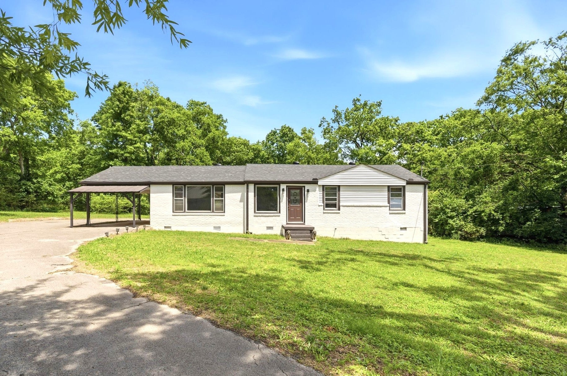 2838 Brunswick Dr — photo