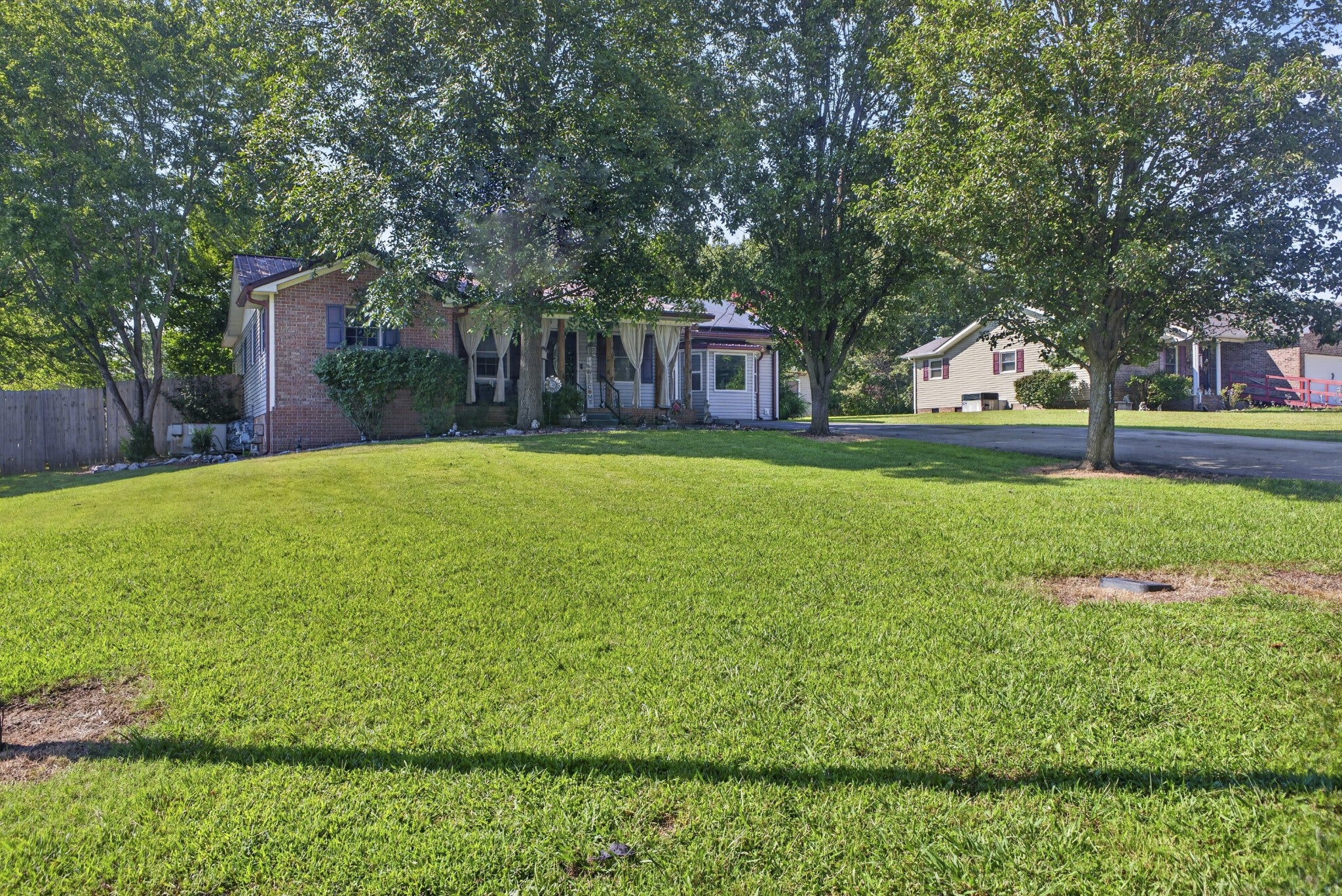 157 Wharton Rd — photo