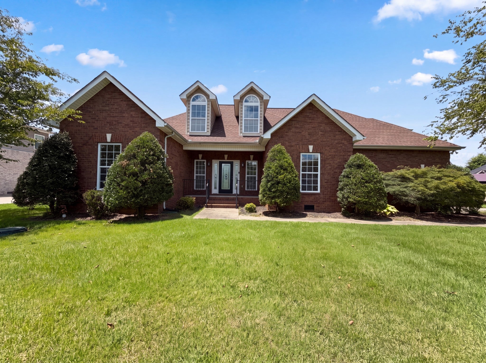 1044 Laramie Ct — photo