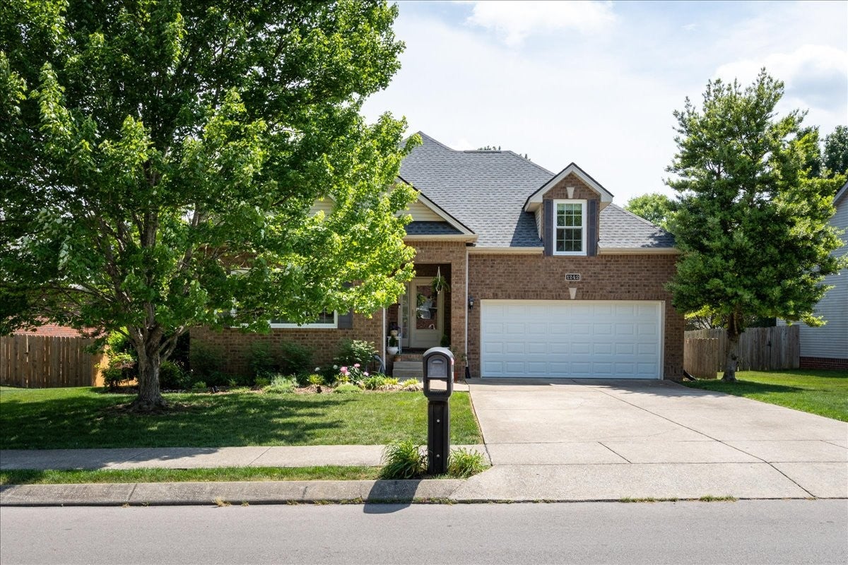 1242 Chapmans Retreat Dr — photo