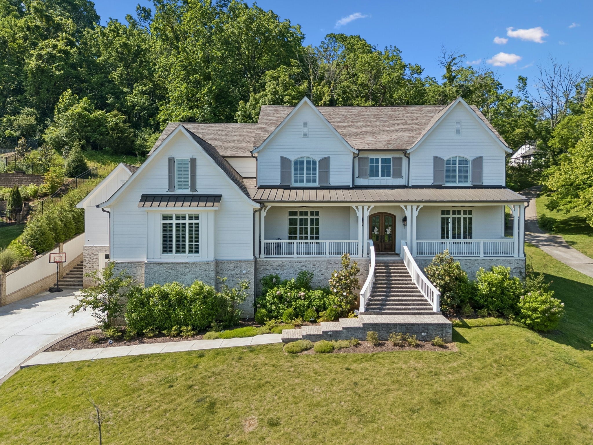 1019 Stockett Dr — photo