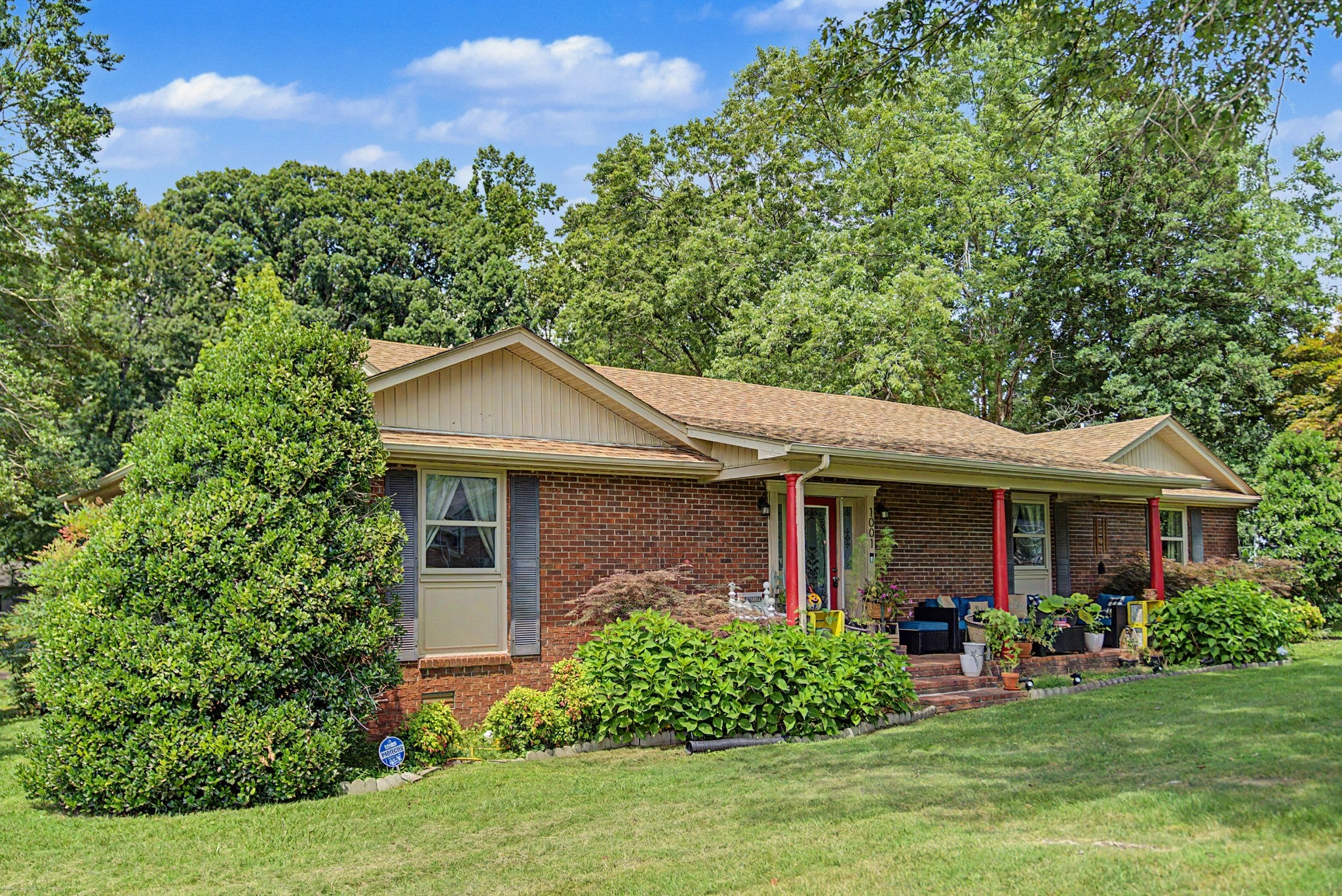 1001 Due West Cir — photo