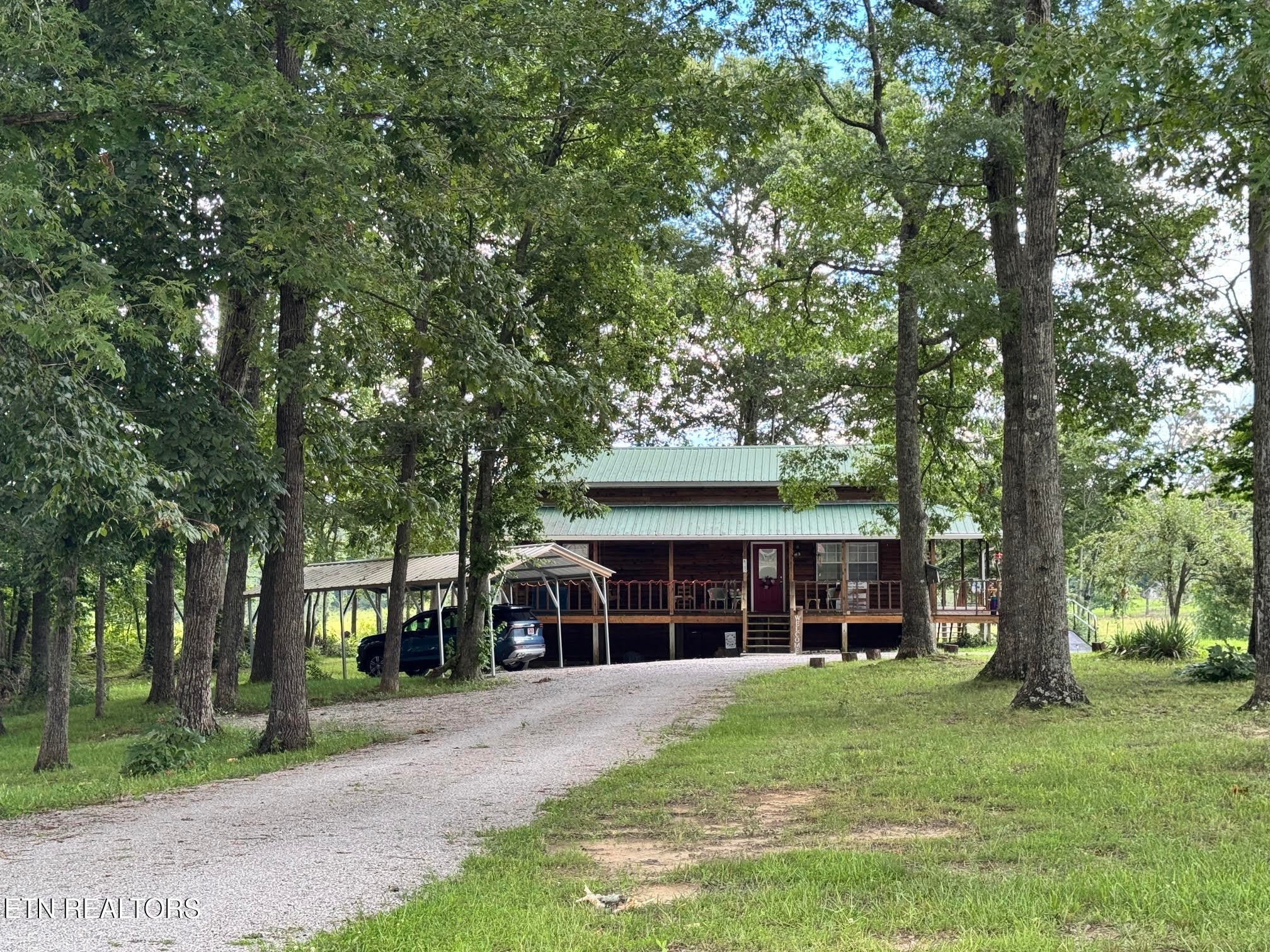 6105 S York Hwy — photo