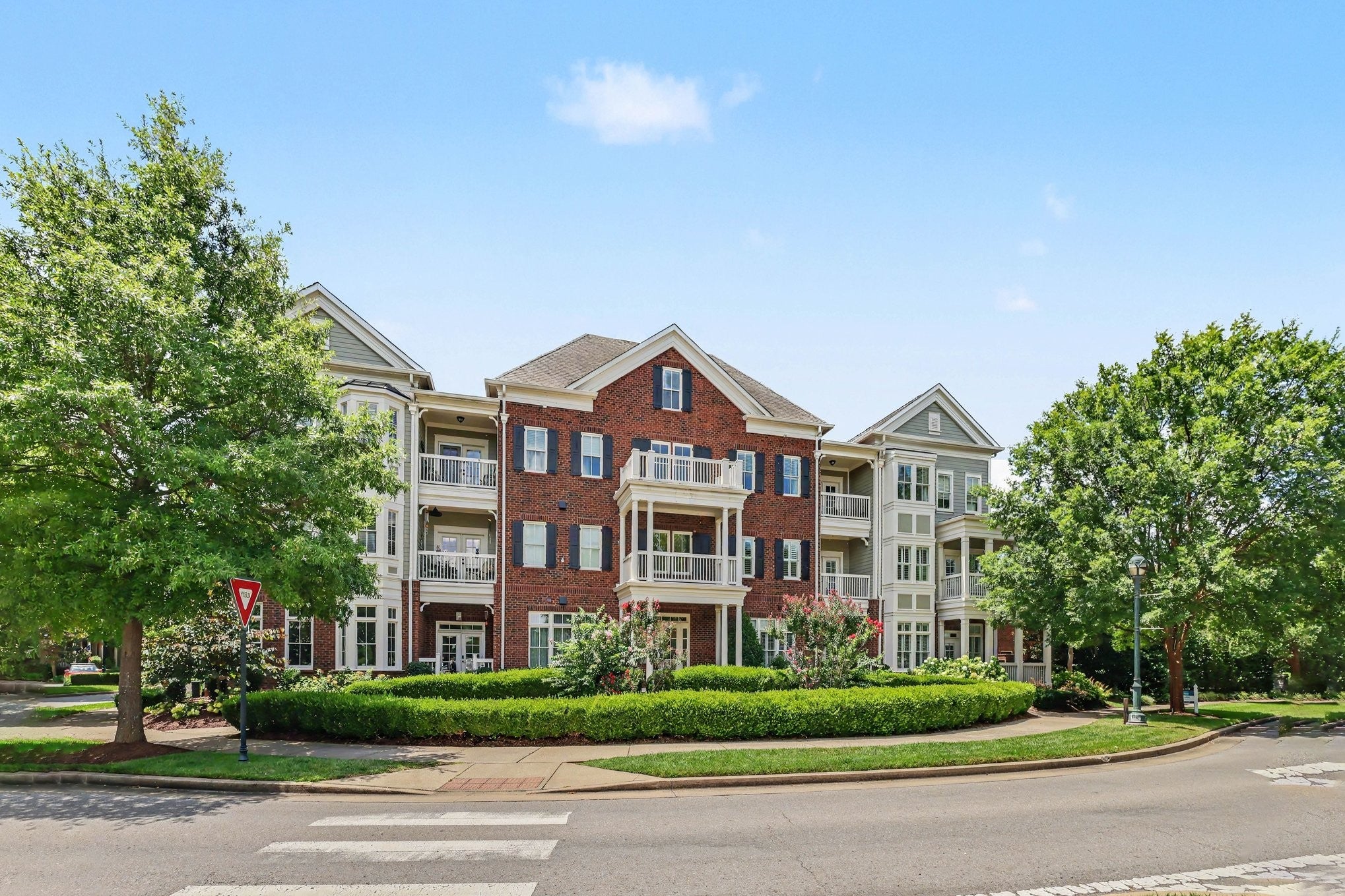 991 Westhaven Blvd 10 — photo