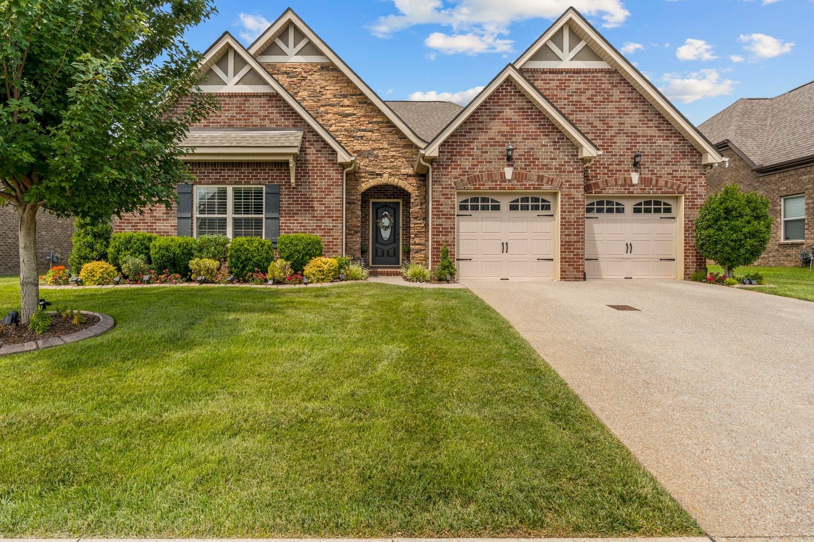 1115 Marys Pl — photo