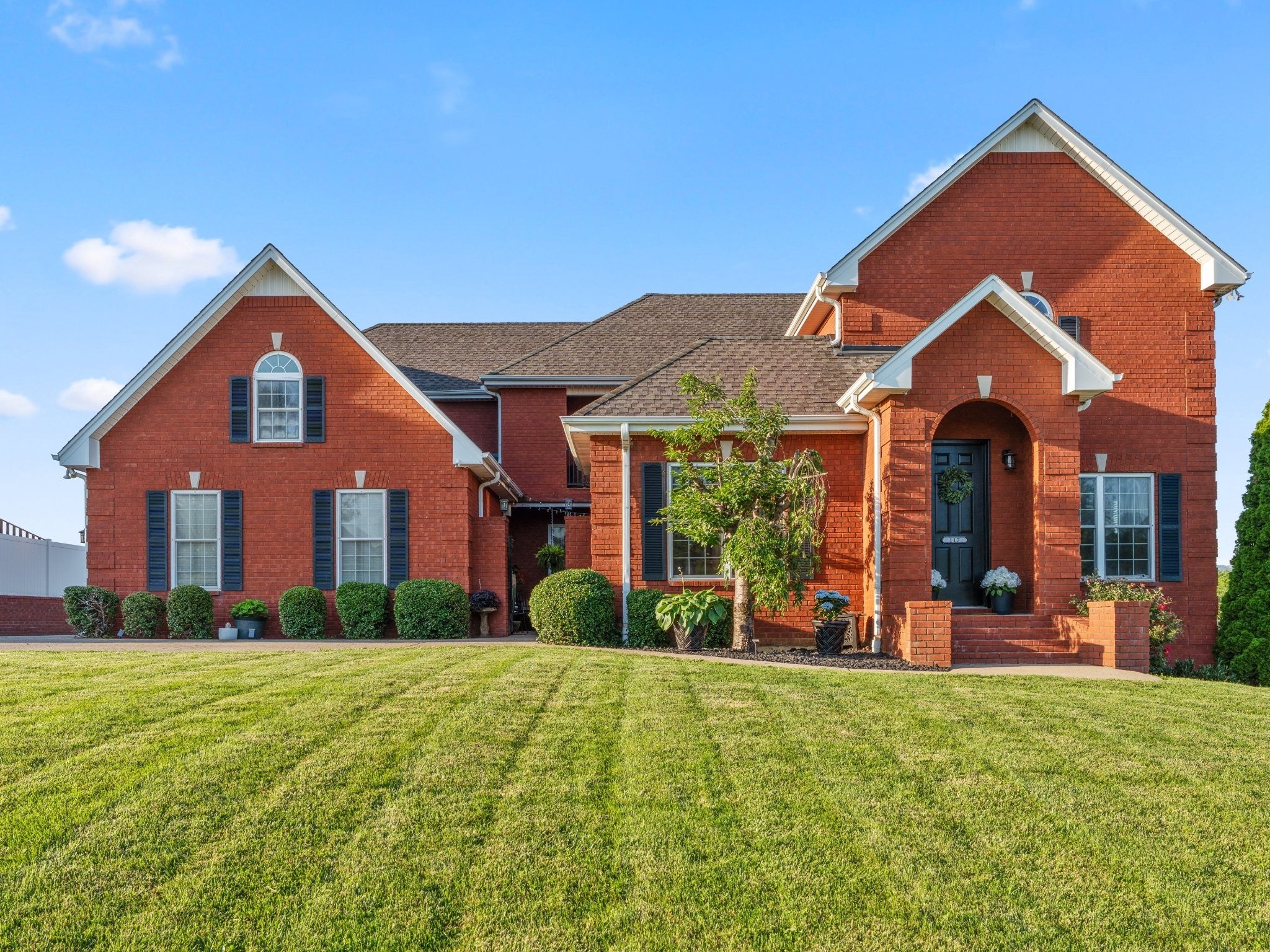 117 Pin Oak Dr — photo