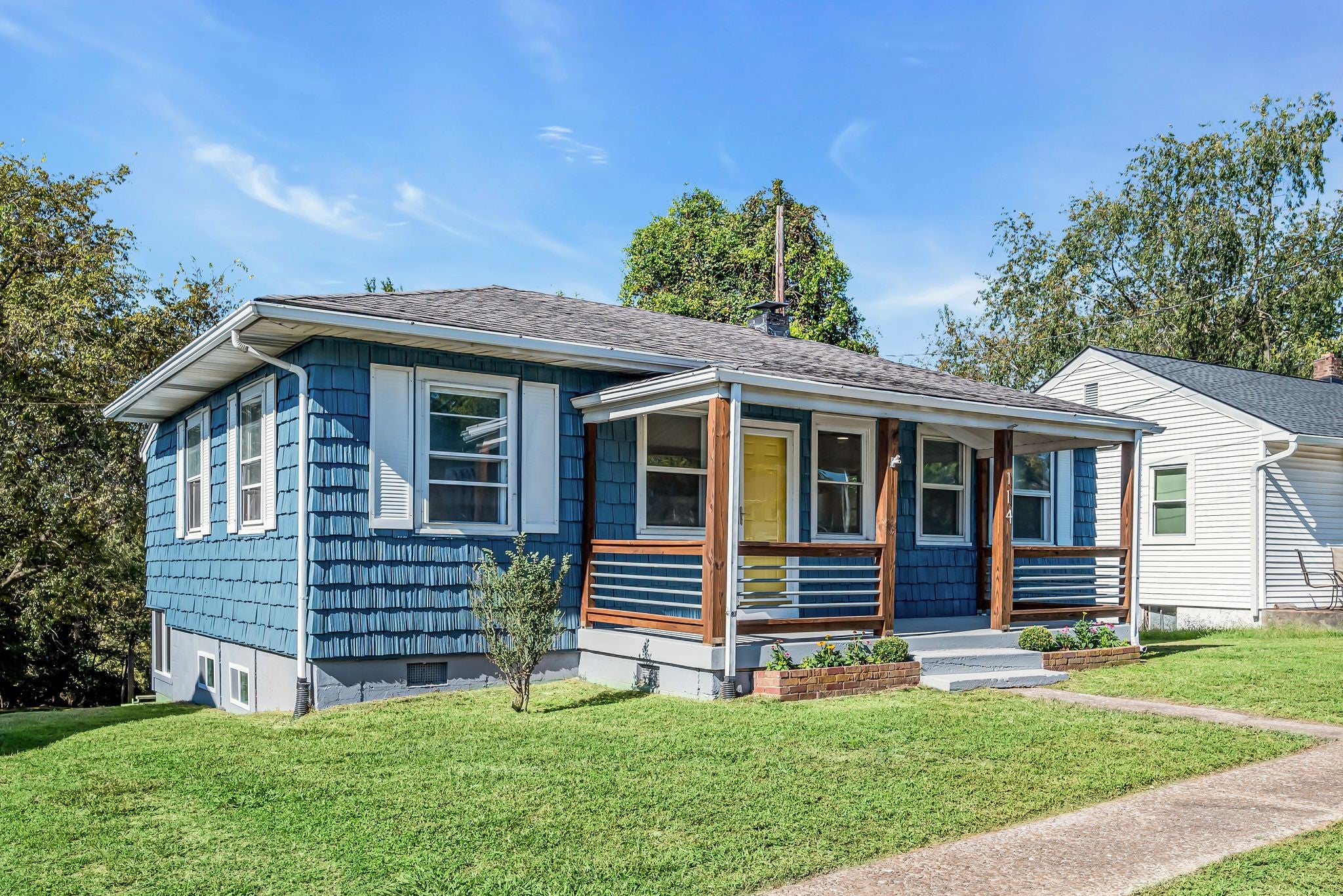 114 Orchard Dr — photo