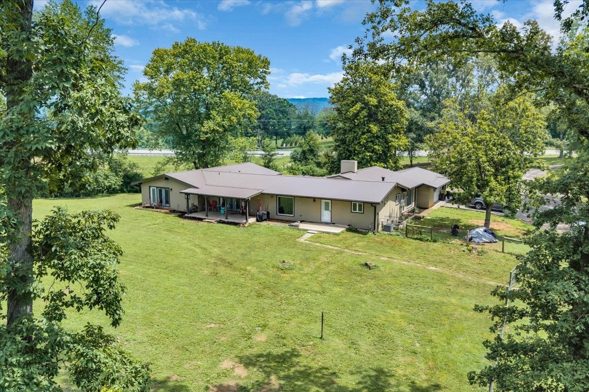 6126 Manchester Hwy — photo