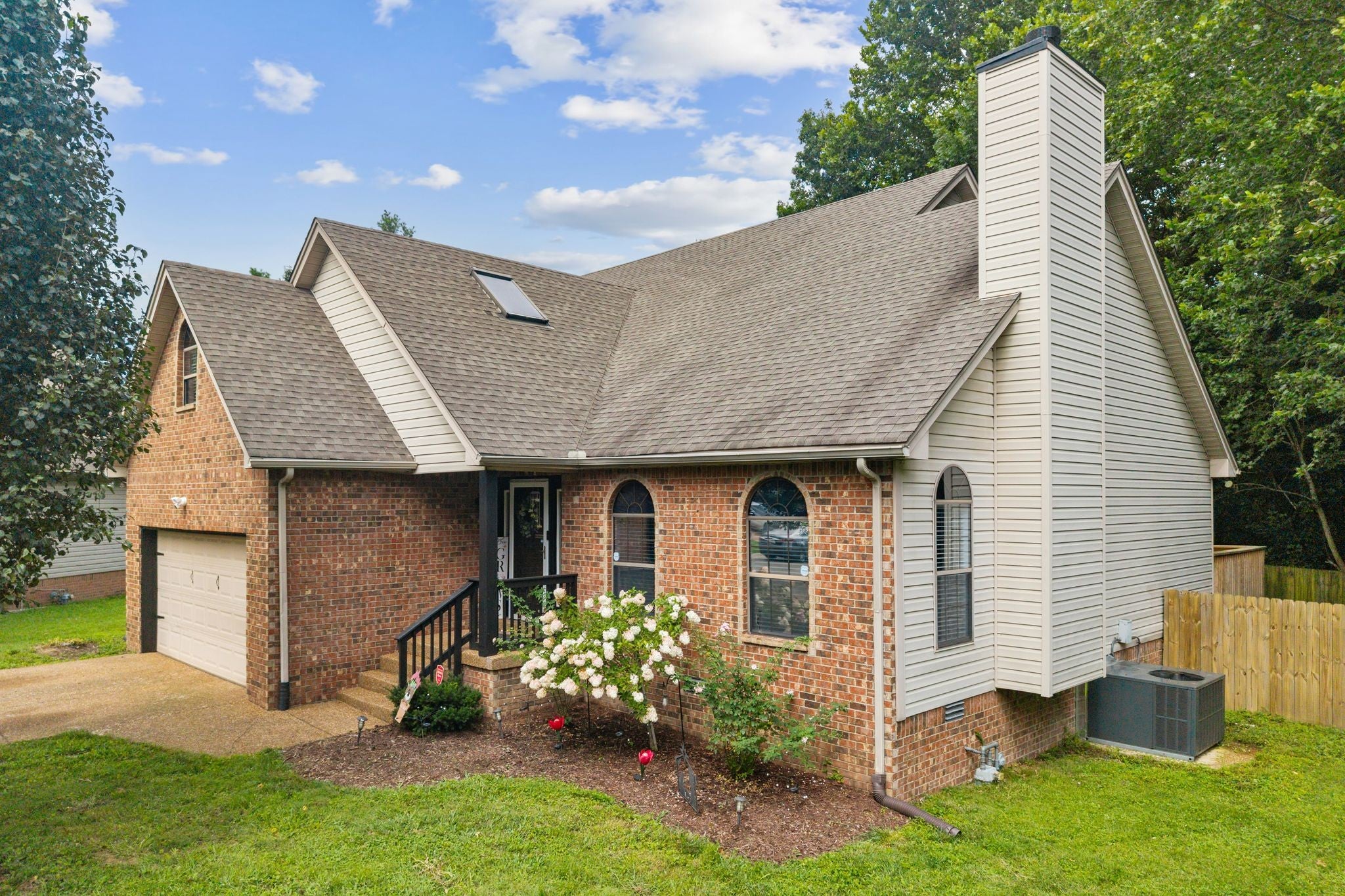 508 Waywood Ct — photo