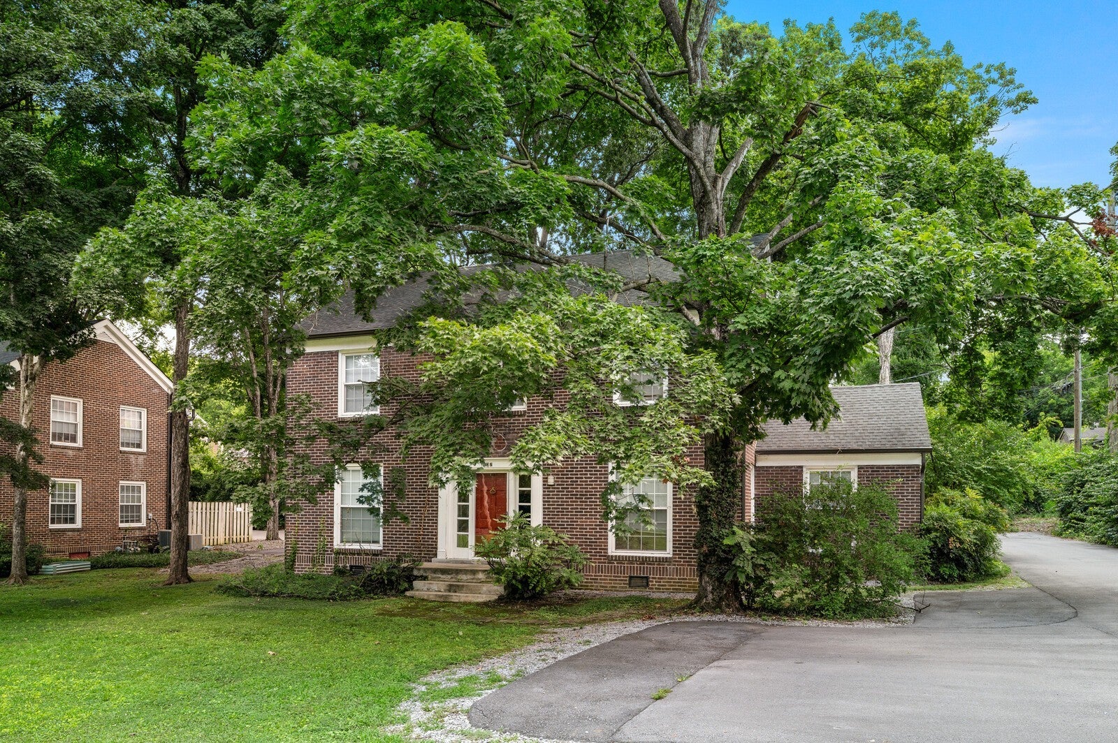 602 Bowling Ave — photo