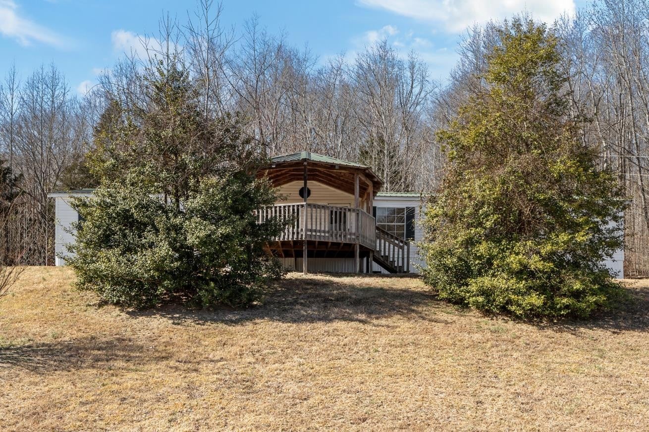624 Nickletown Rd — photo