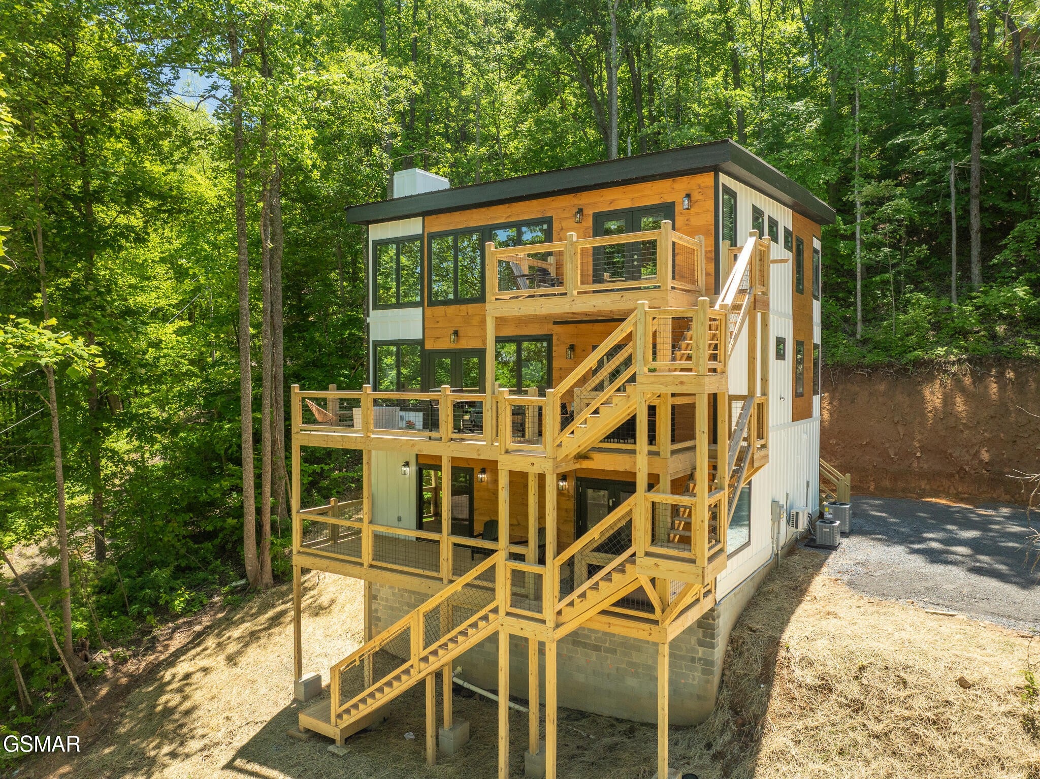 3307 Shagbark Hickory Ridge — photo