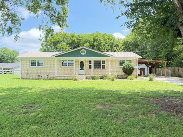 1300 Pleasant Ridge Rd — photo