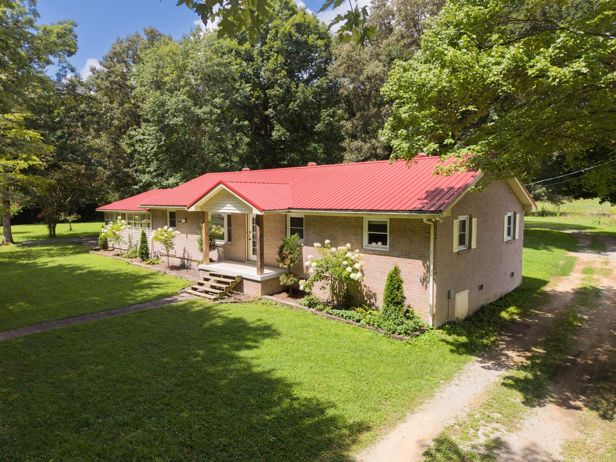 373 Hatch Rd — photo