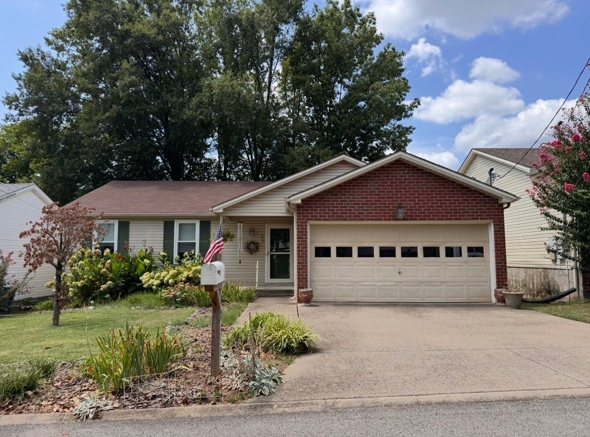102 River Bend Rd — photo