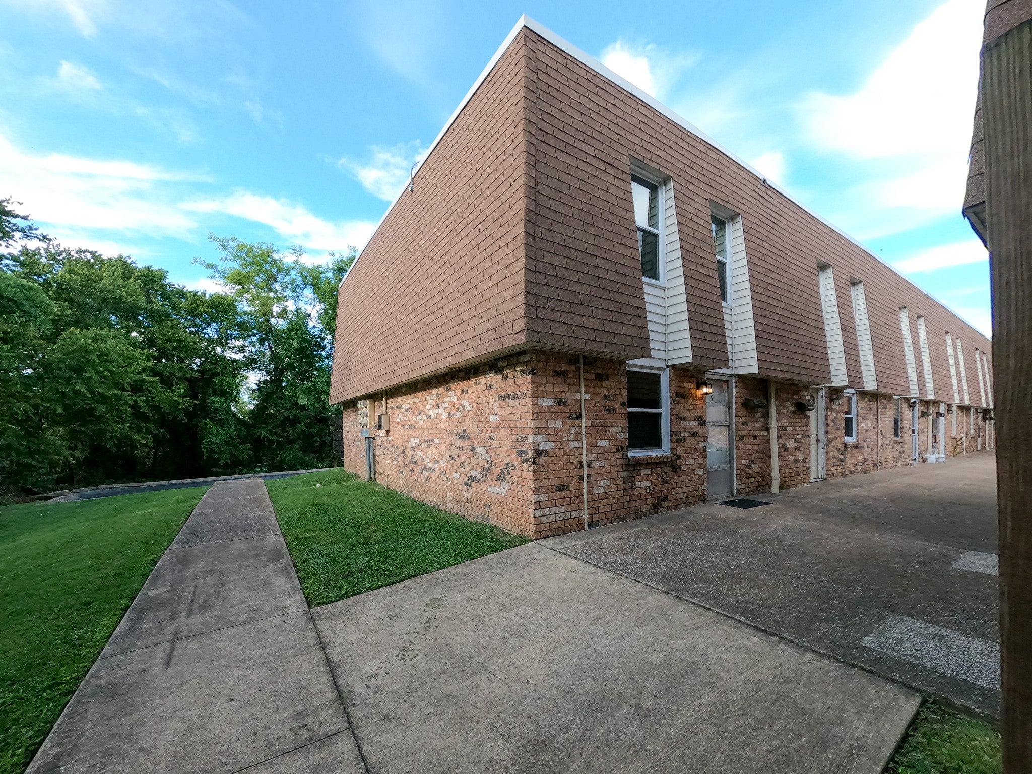 370 Wallace Rd C 9 — photo
