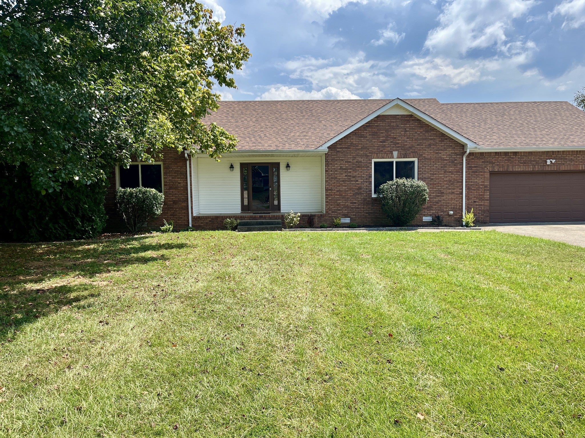 2758 Shepherds Ct — photo