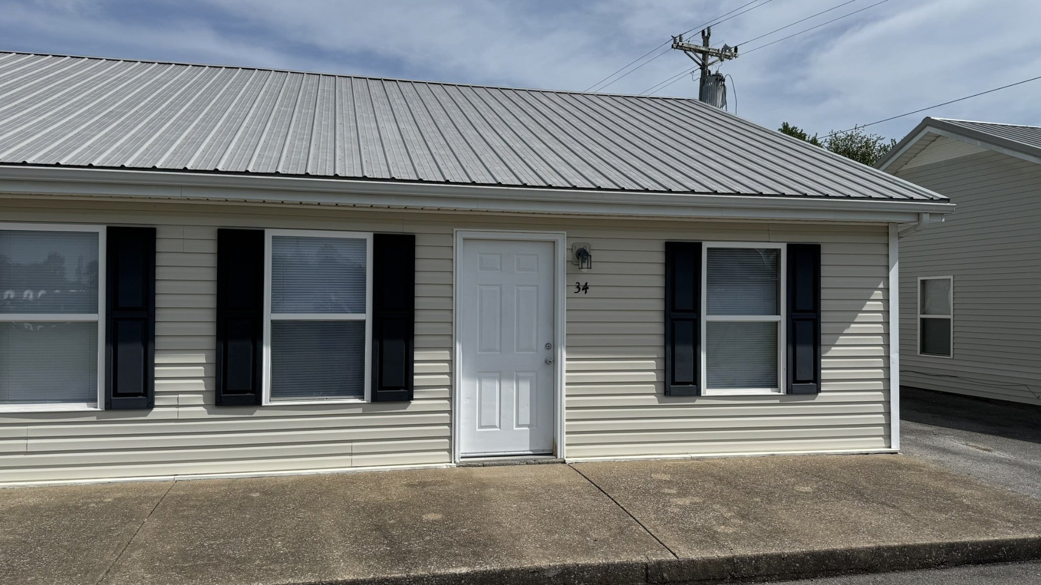 516 Patricia Ln 33 — photo