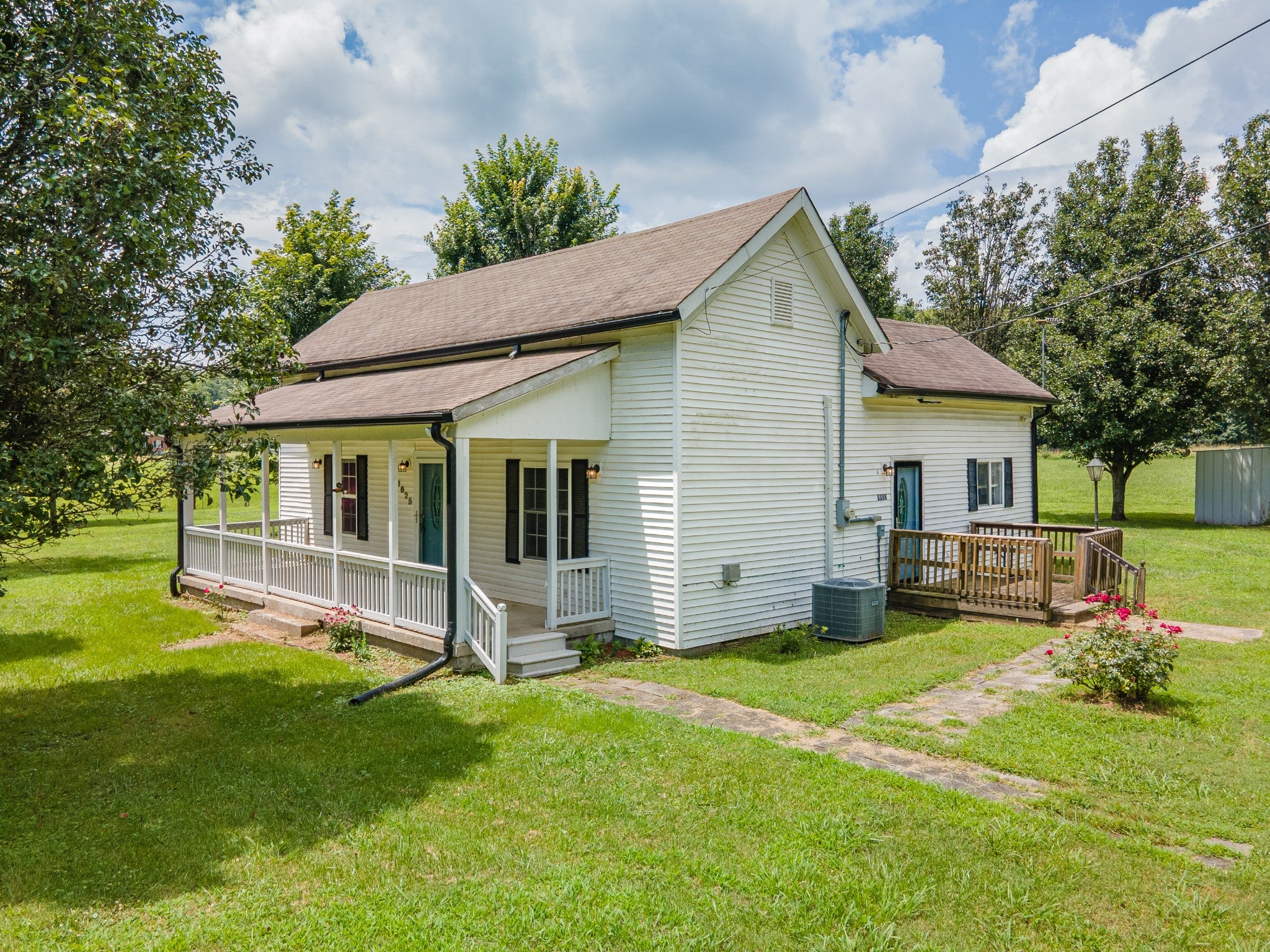 1625 Fishing Ford Rd — photo