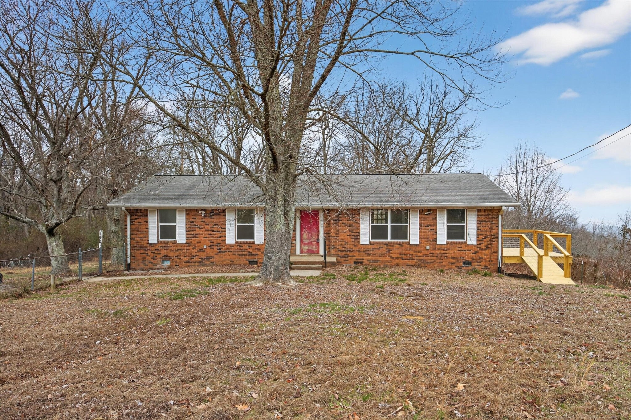 190 Adkins Lane — photo
