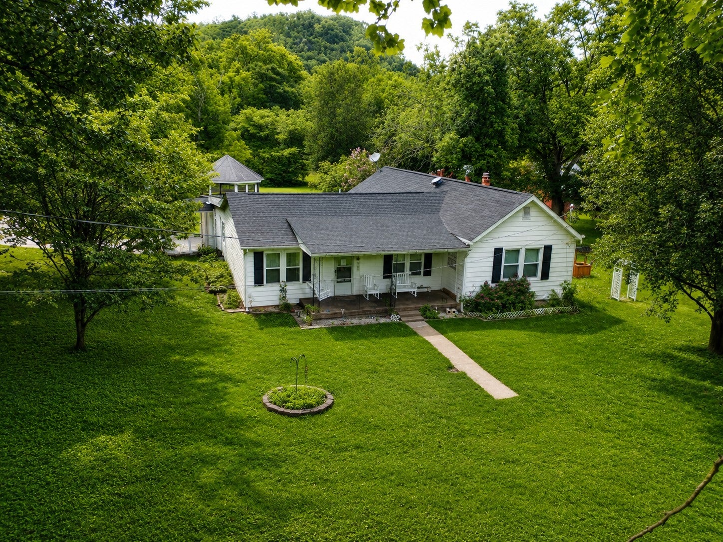 4455 Pond Creek Rd — photo