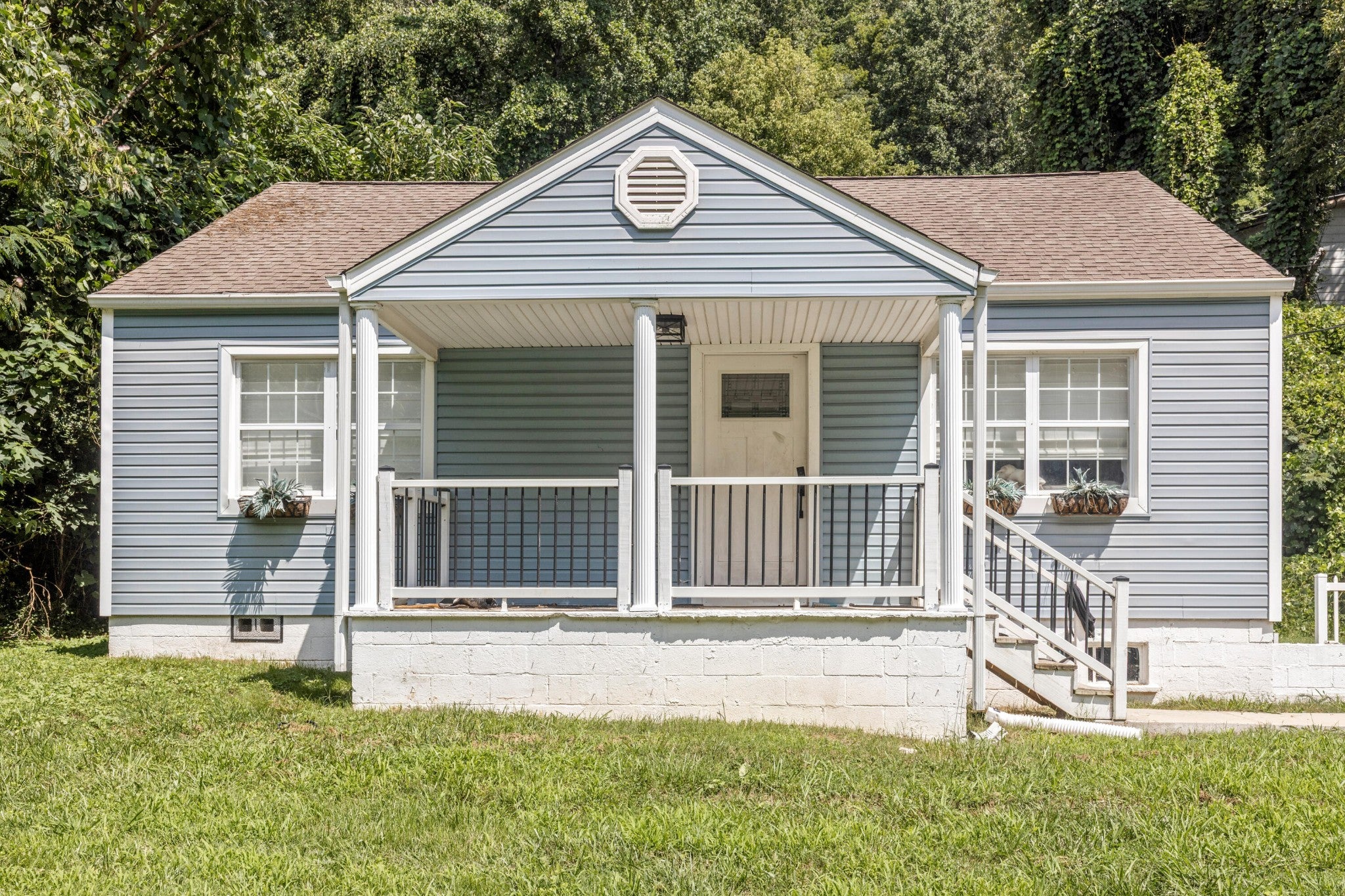 632 W Tri County Boulevard — photo