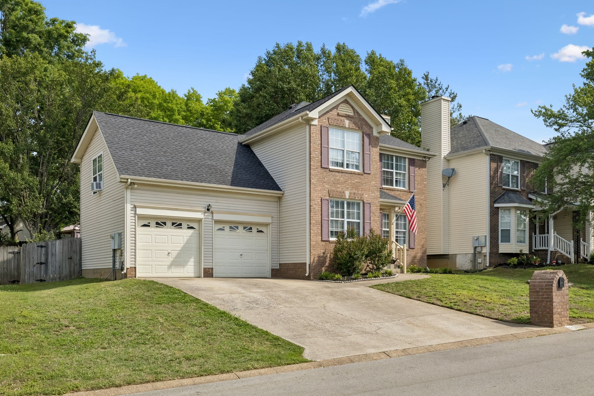 1125 Dawnwood Dr — photo