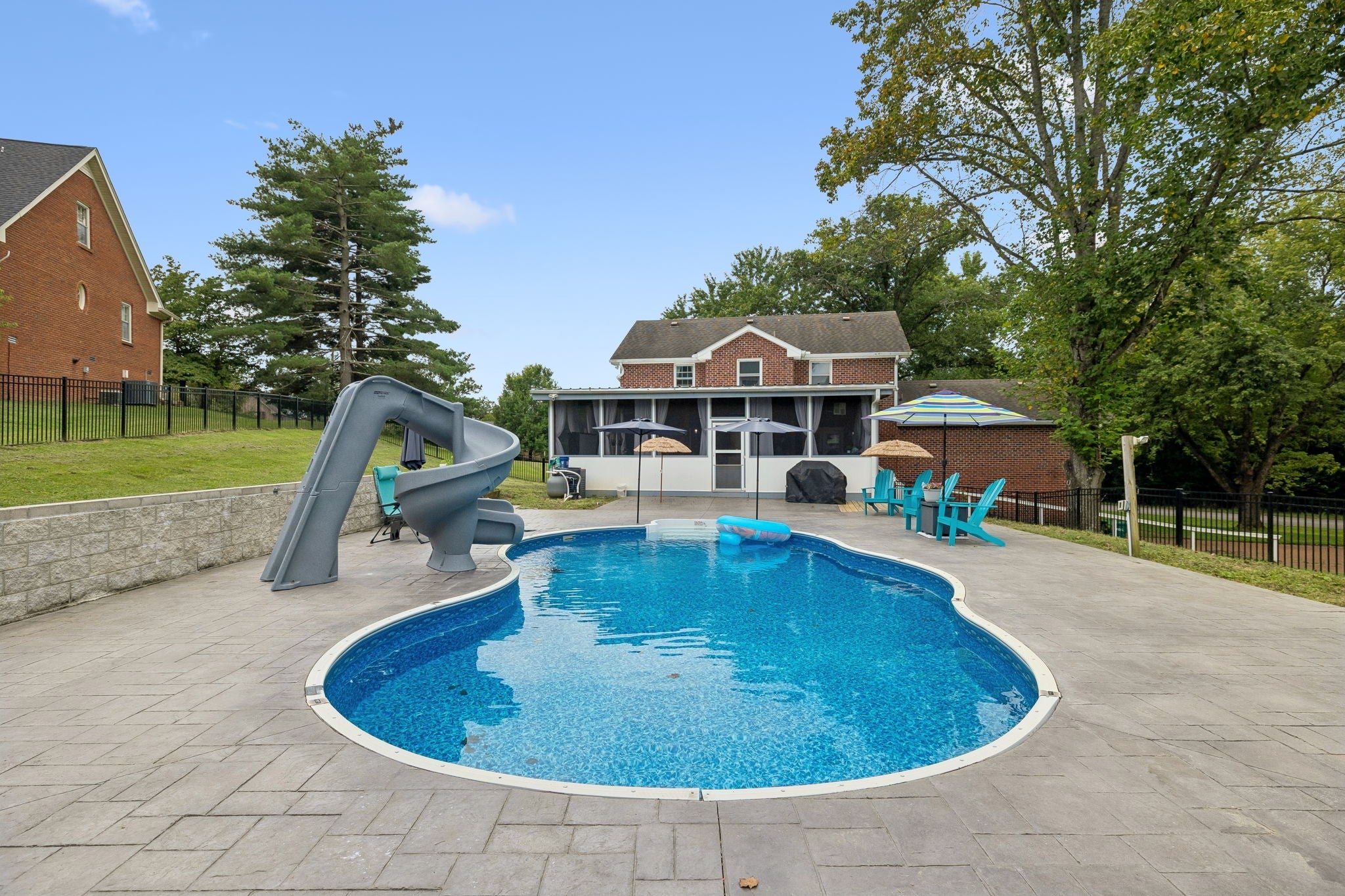 28 Noel Dr — photo