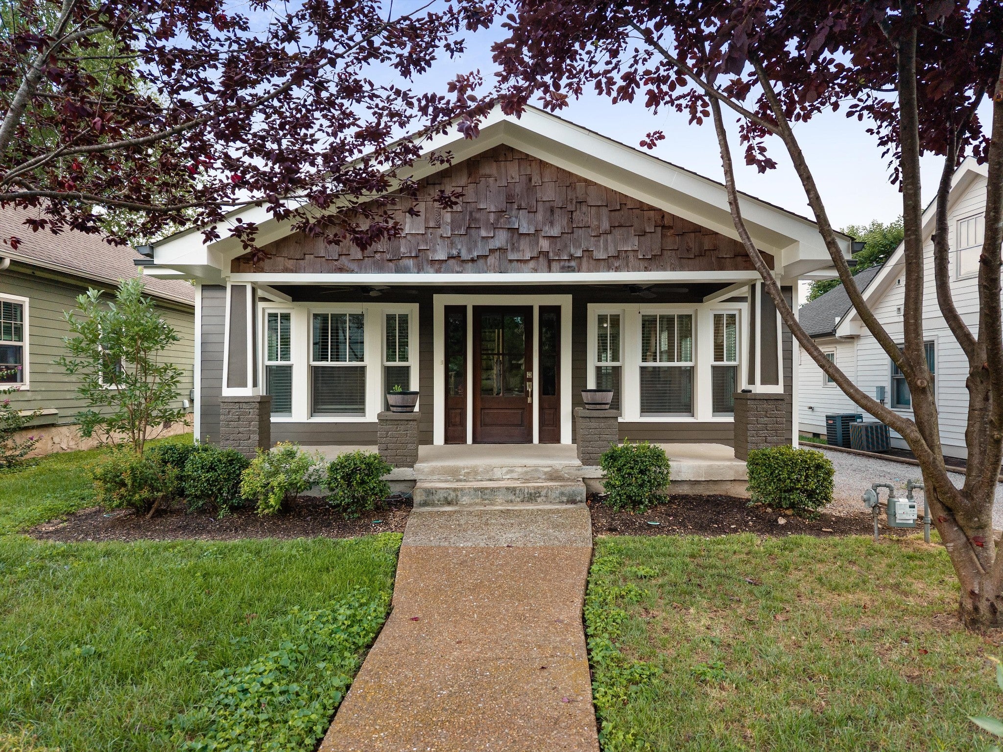 1602 Douglas Ave — photo