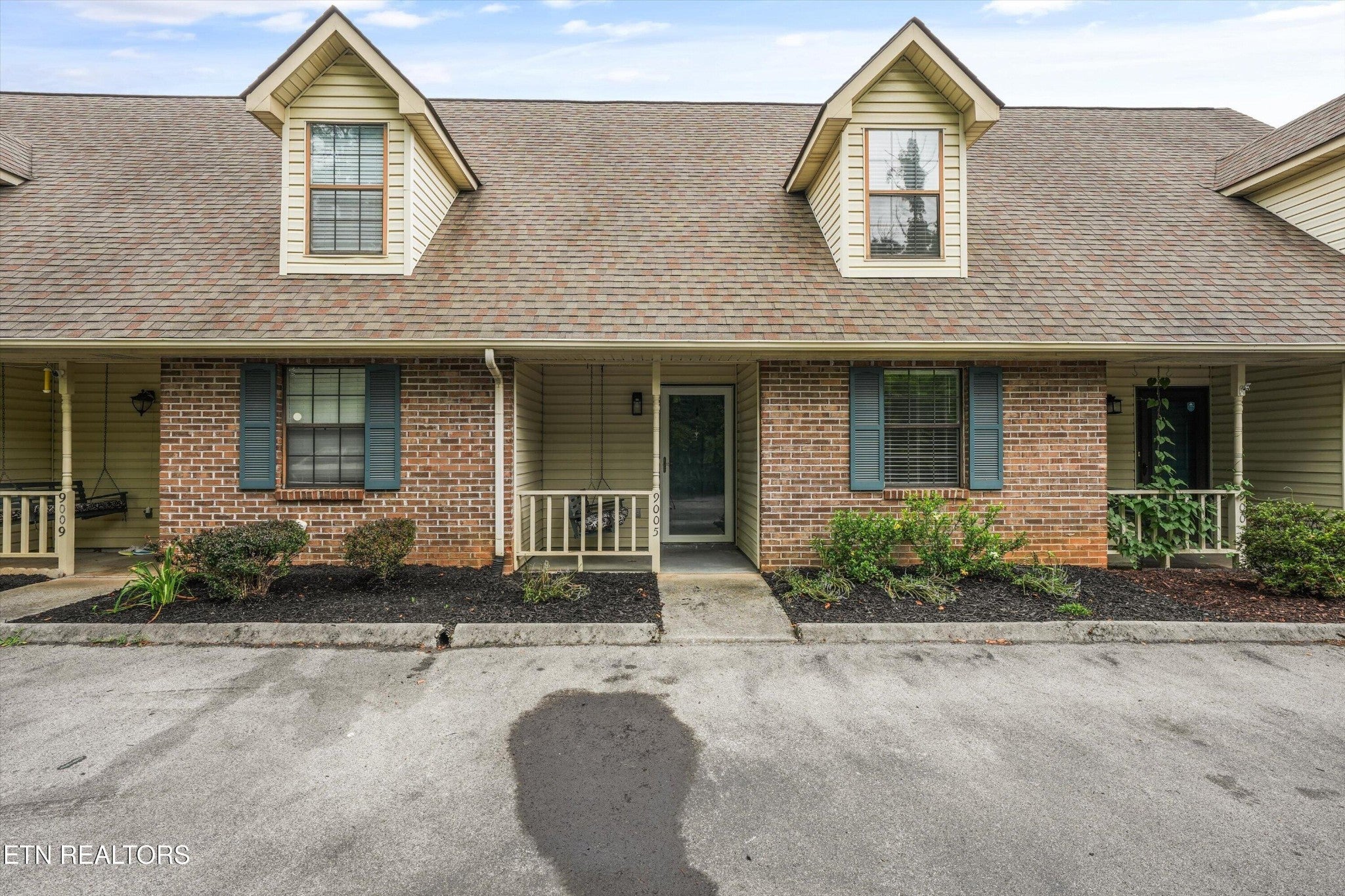 9005 Fountain Brook Lane — photo