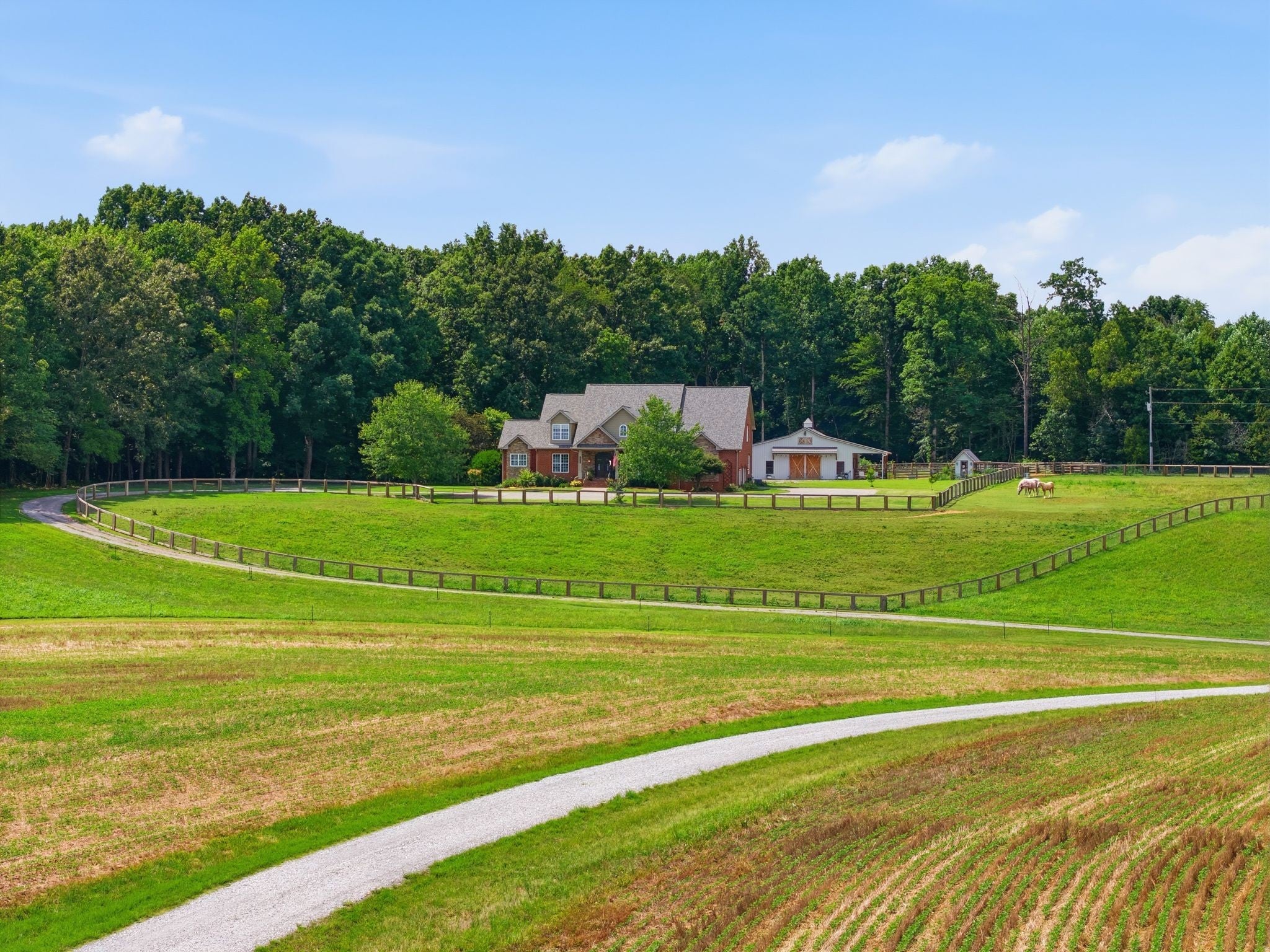 2404 Savage Creek Dr — photo