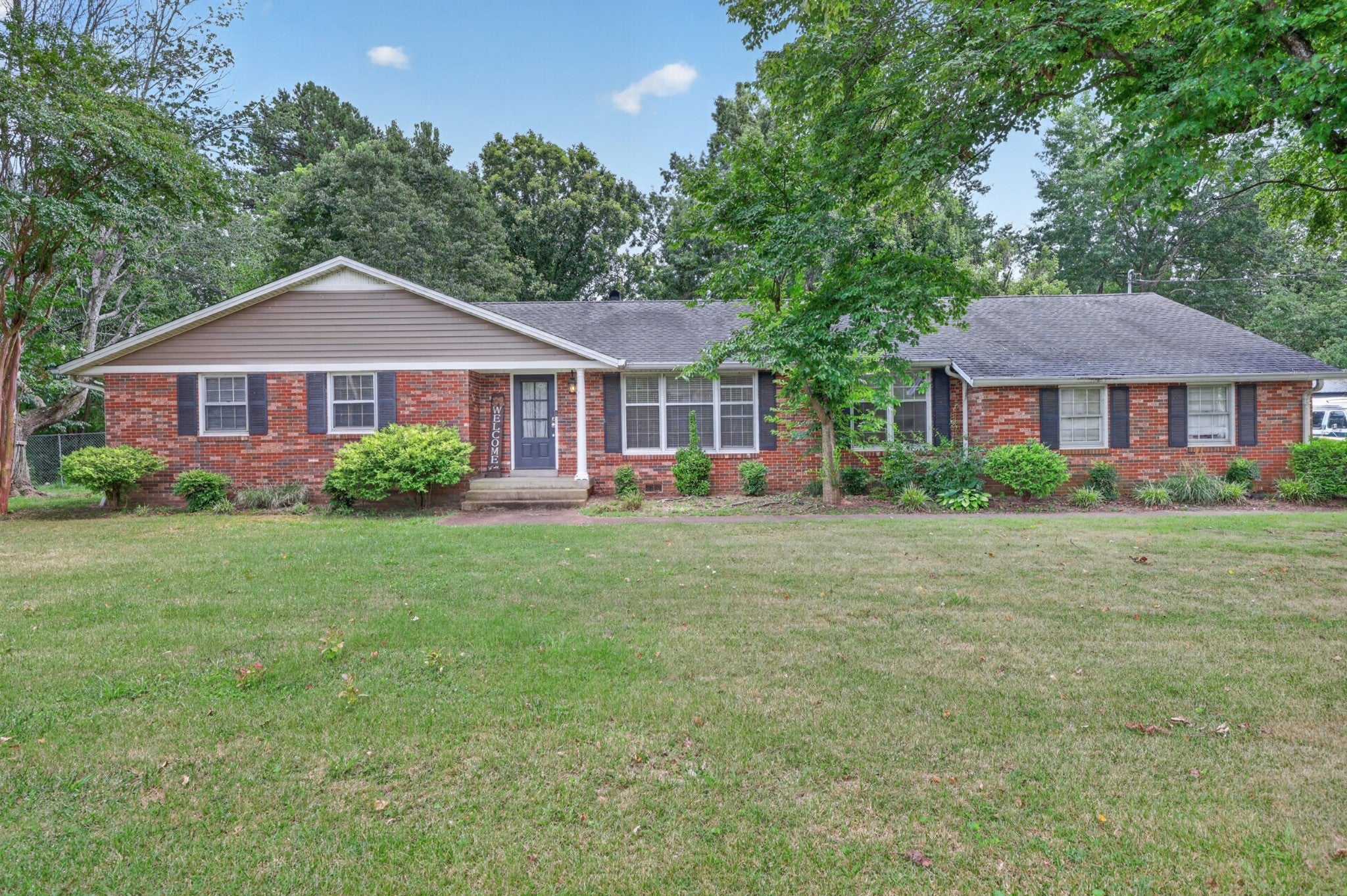 307 Austin Dr — photo