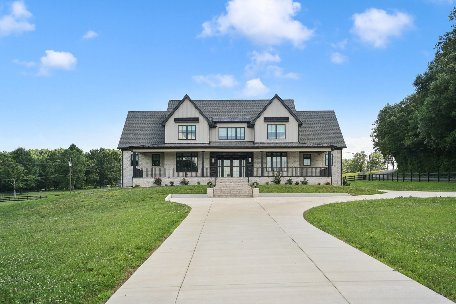 3755 Holmes Gap Rd — photo