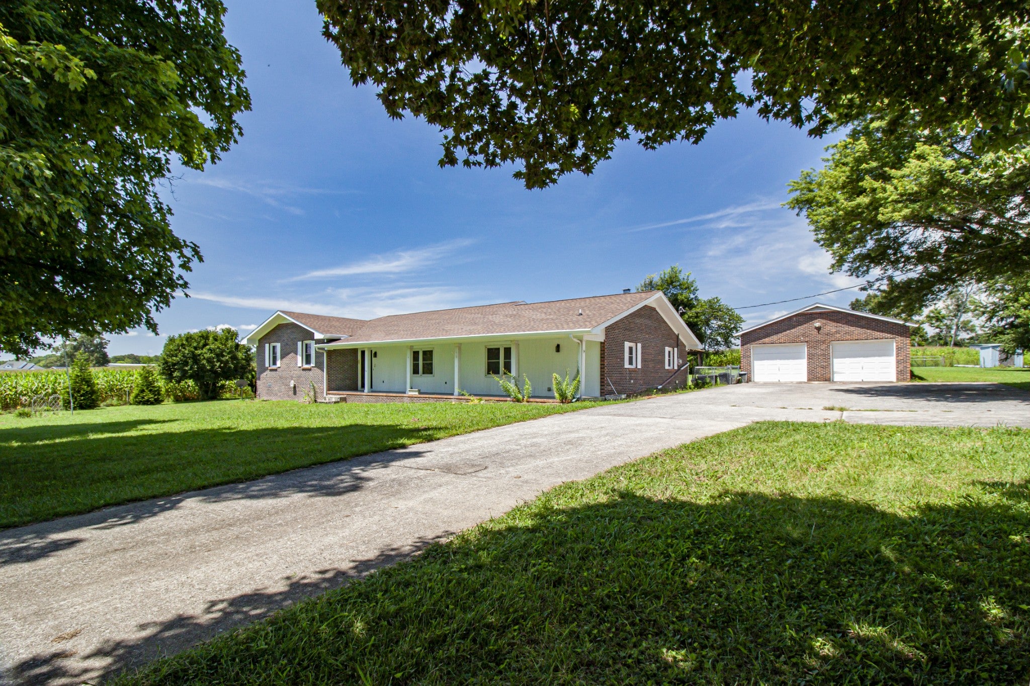 781 Blue Creek Rd — photo