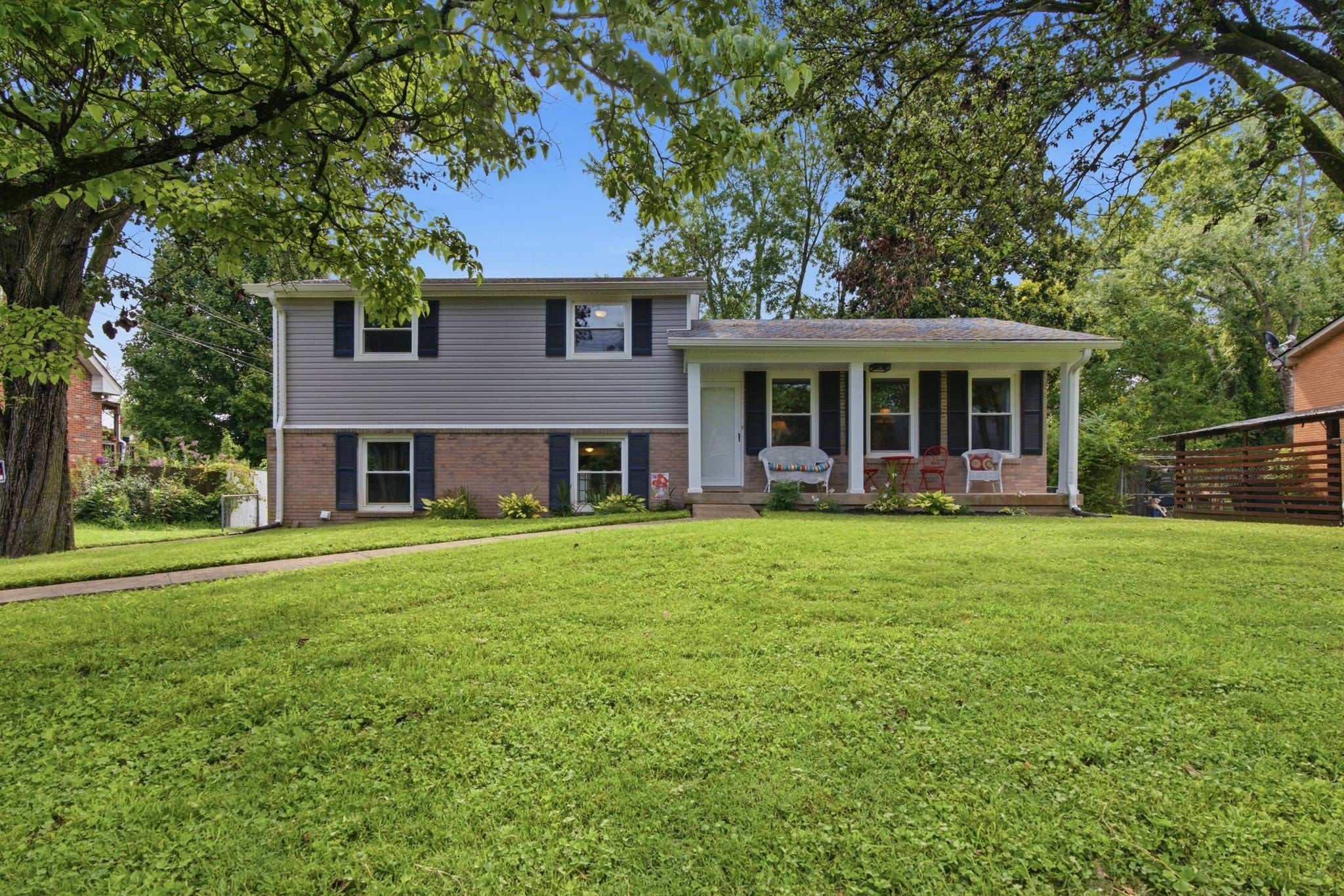 445 Harwell Dr — photo