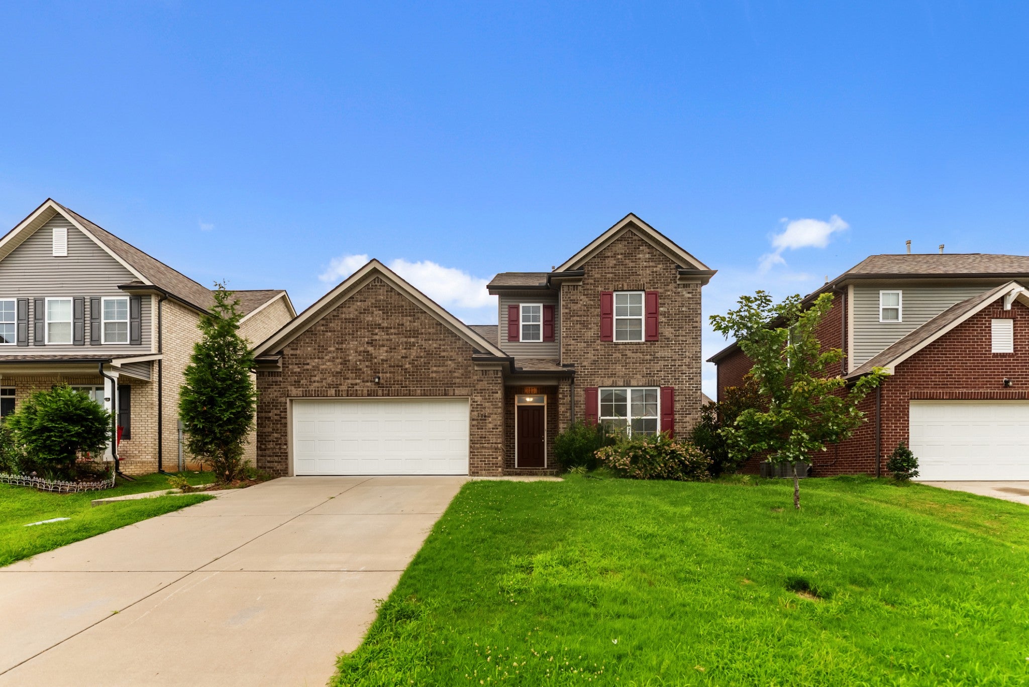 606 Green Meadow Ln — photo