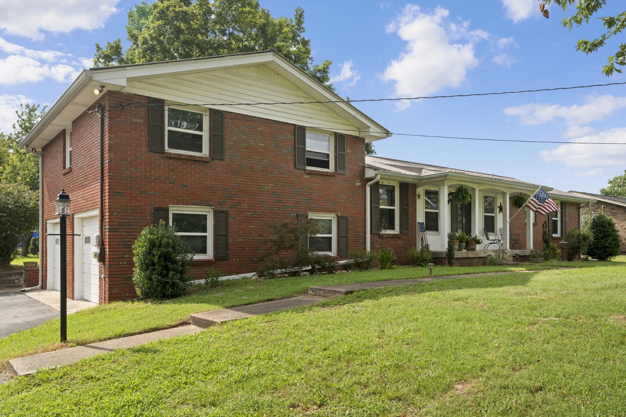 131 Rebecca Dr — photo