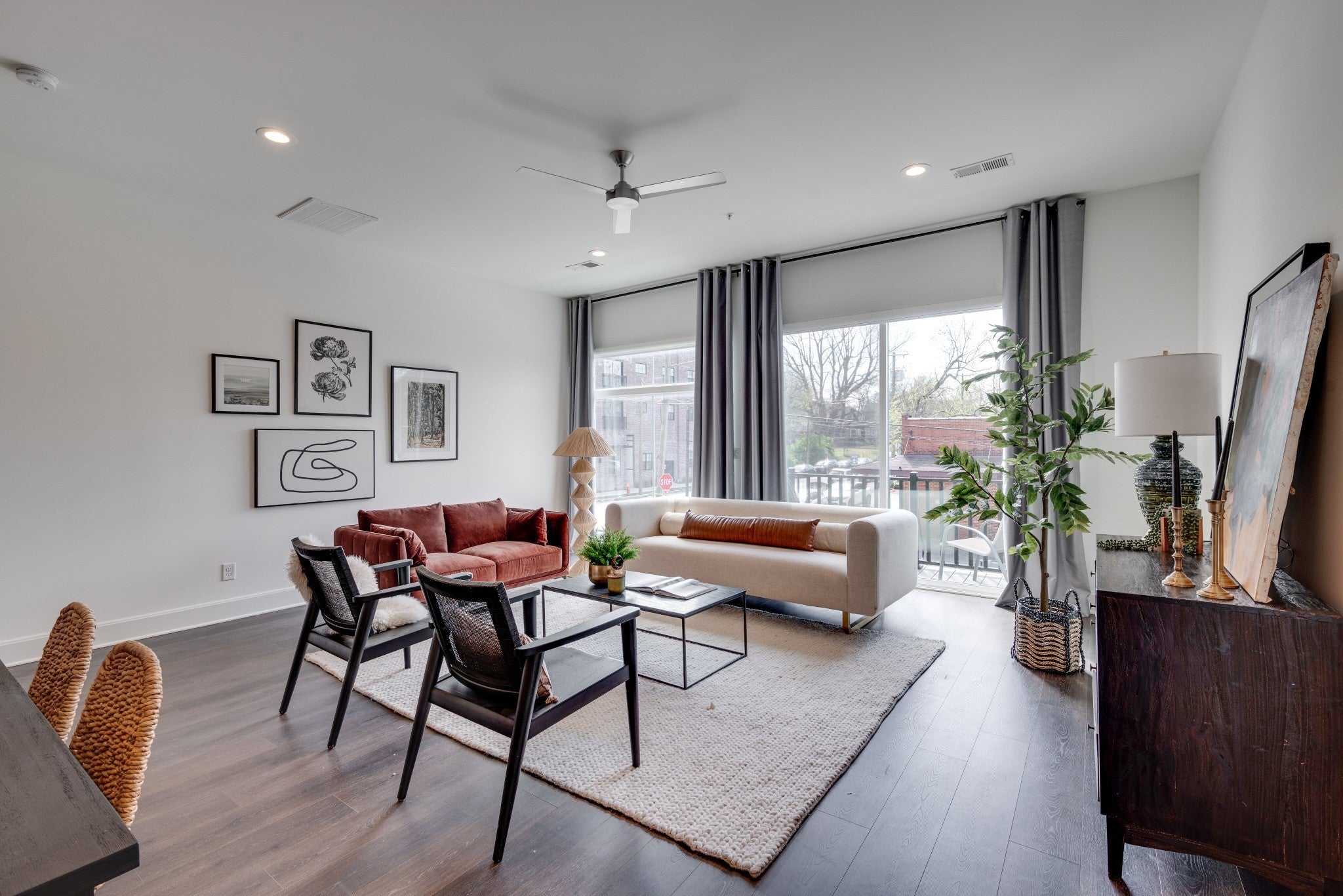 345 Douglas Ave 201 — photo