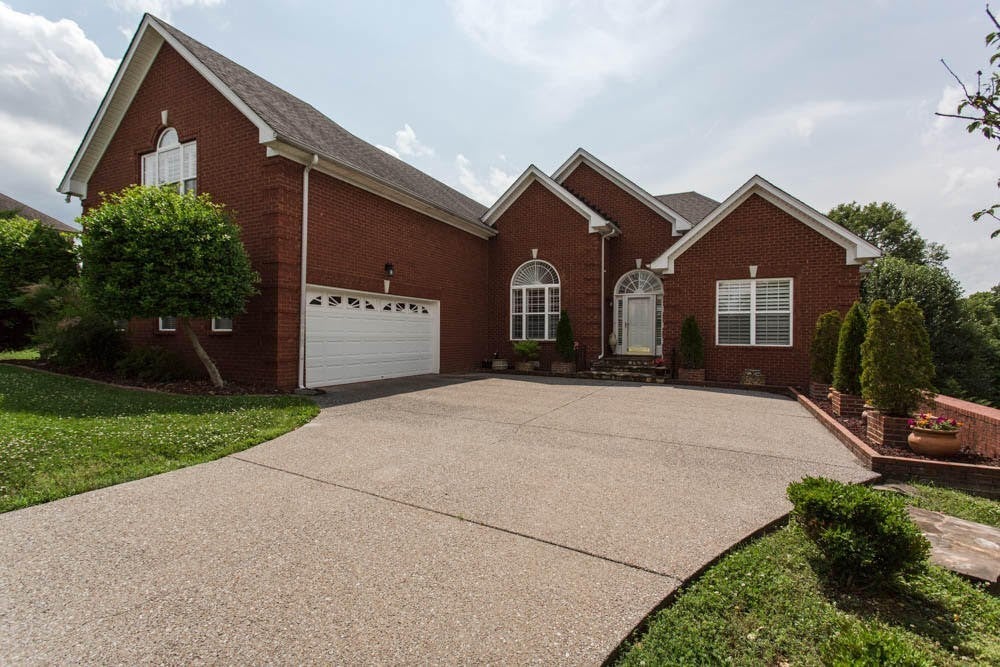 5516 Brookshire Dr — photo