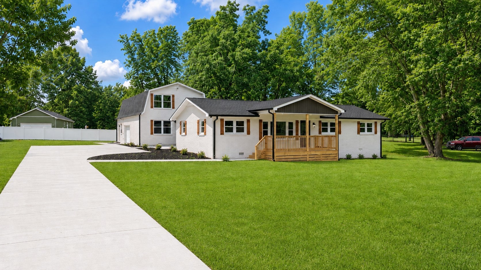 125 Old Shelbyville Hwy — photo