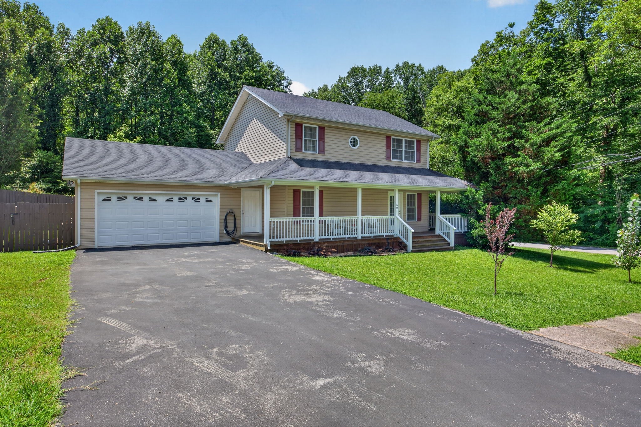 501 Forrest Cove Ln — photo