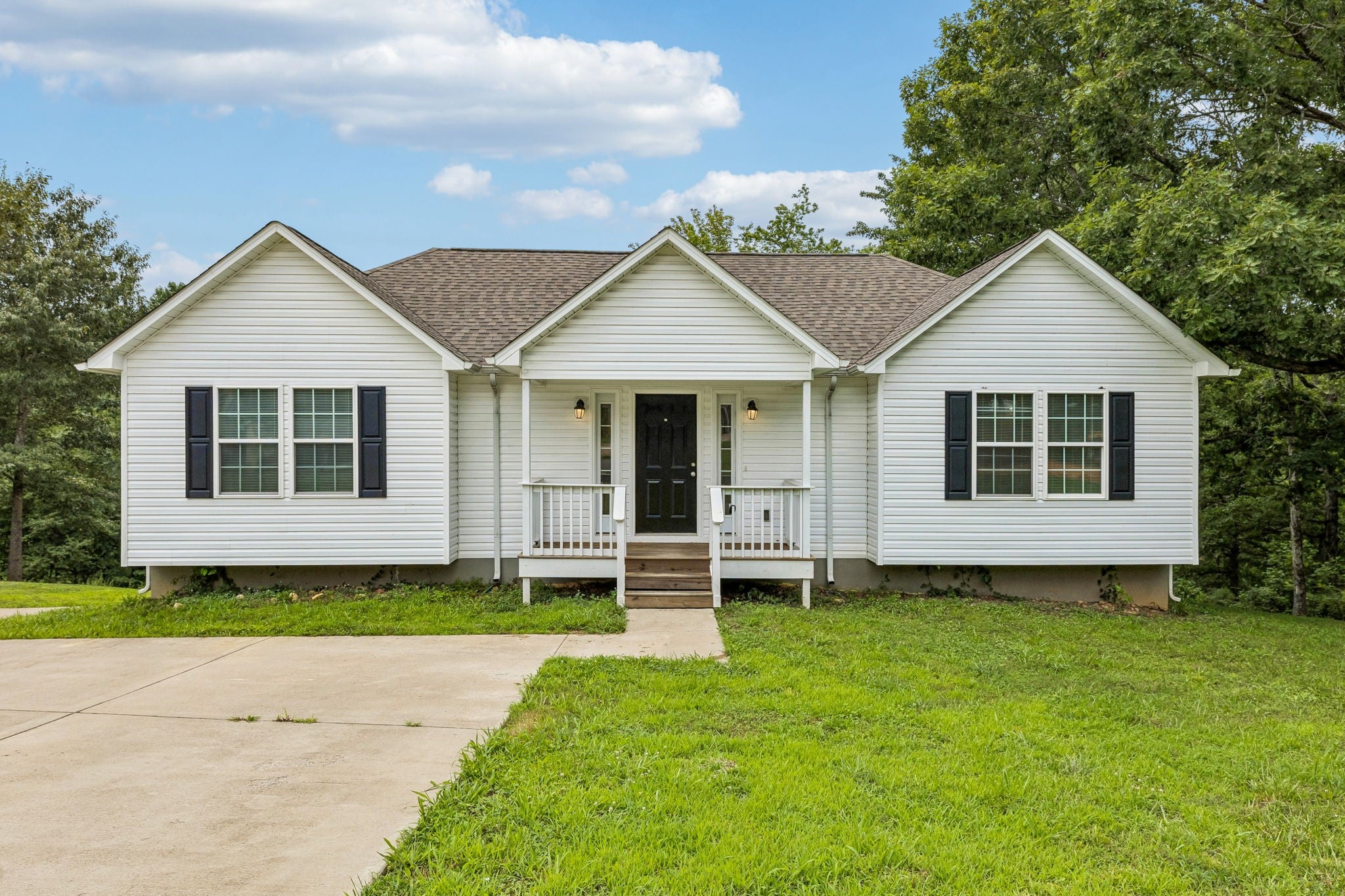 1299 Wesley Ct — photo