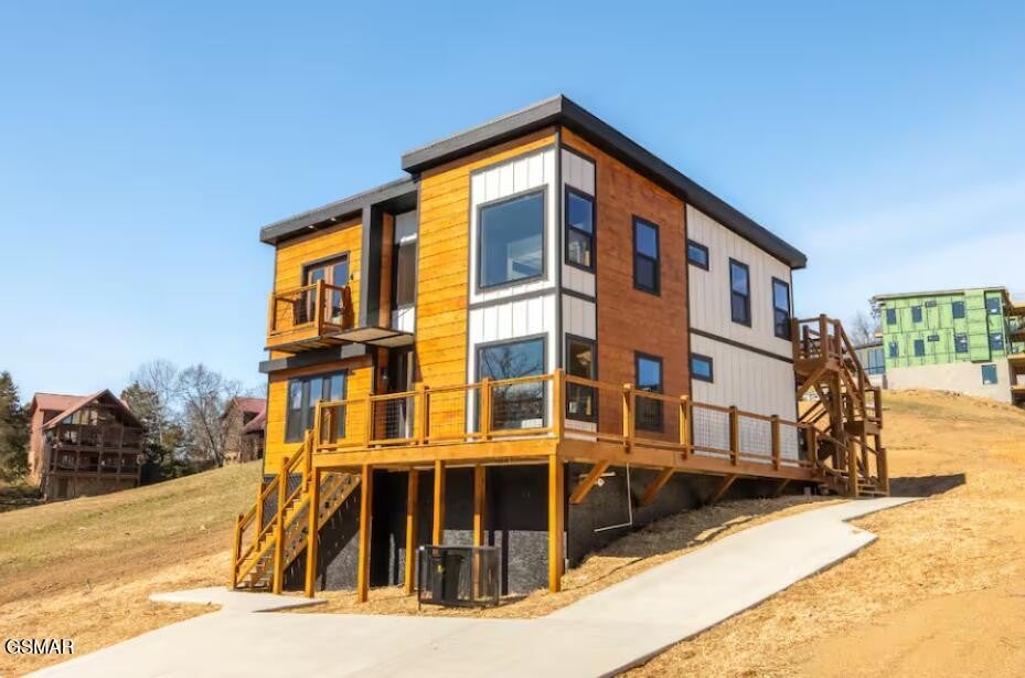 717 Bullwinkle Way — photo