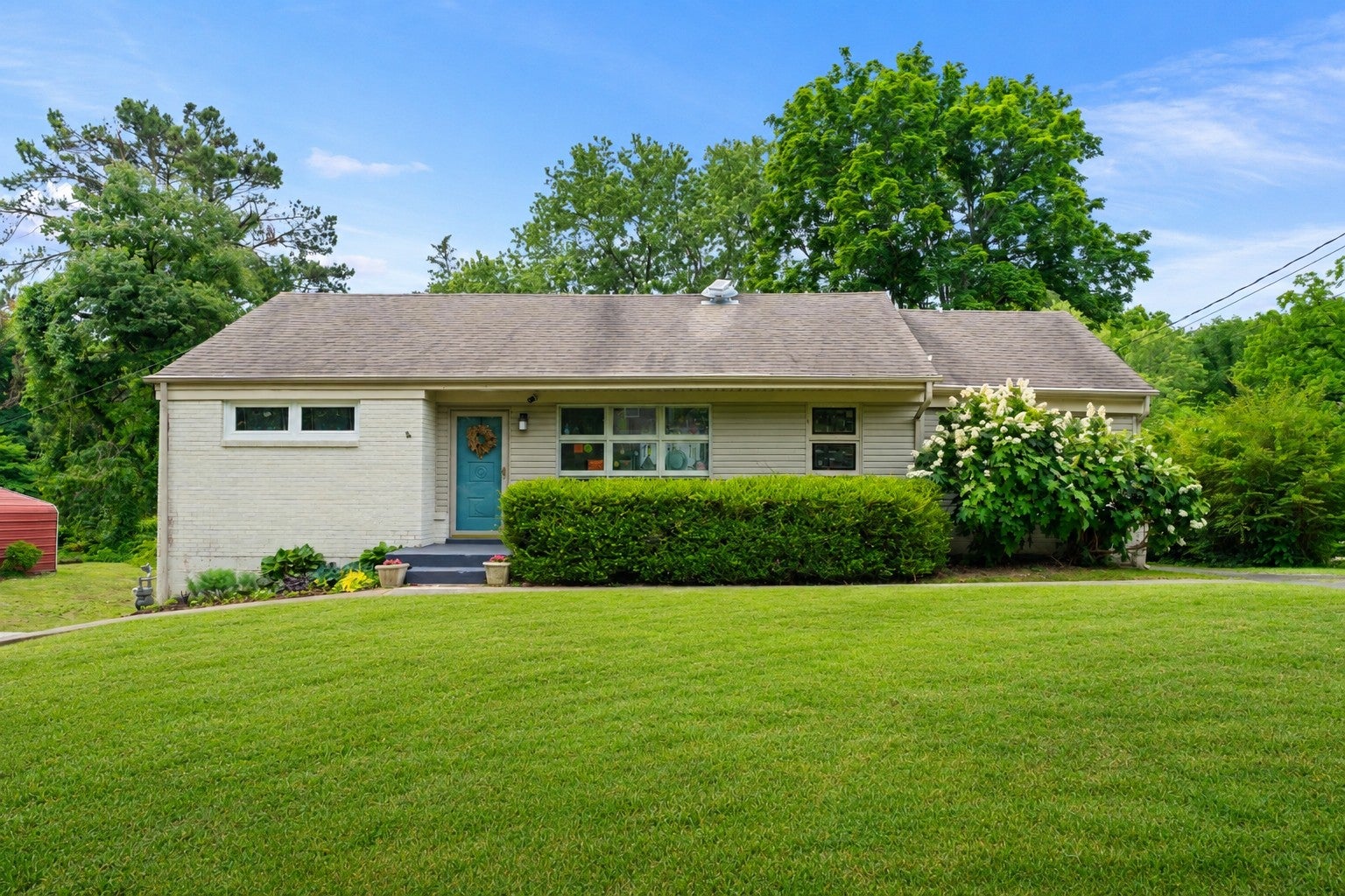441 Coventry Dr — photo