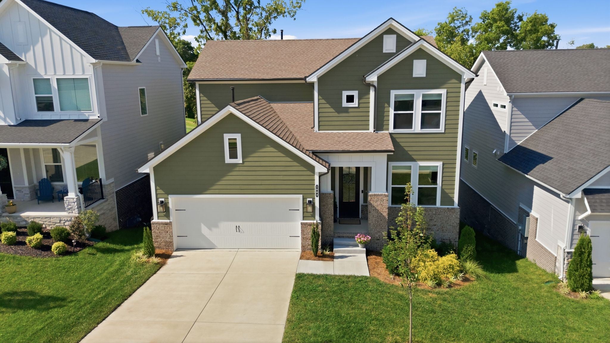 1084 Callaway Dr — photo