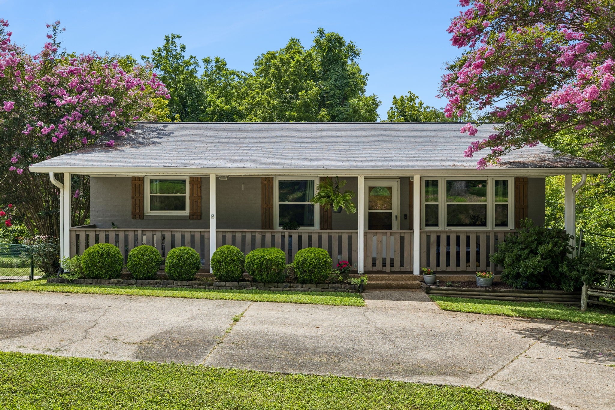 1109 Taylor Town Rd — photo