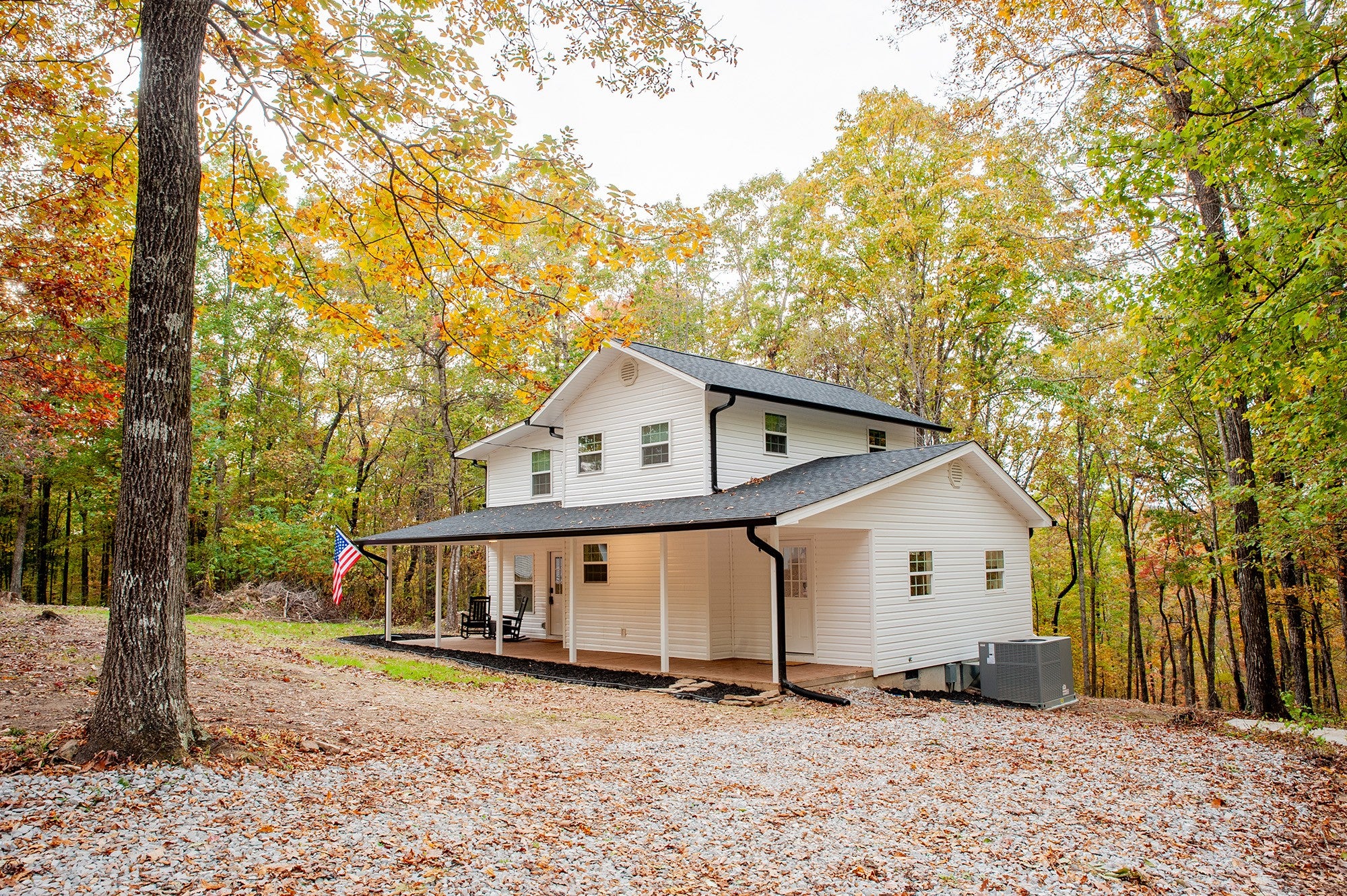 976 Chestnut Ridge Rd — photo